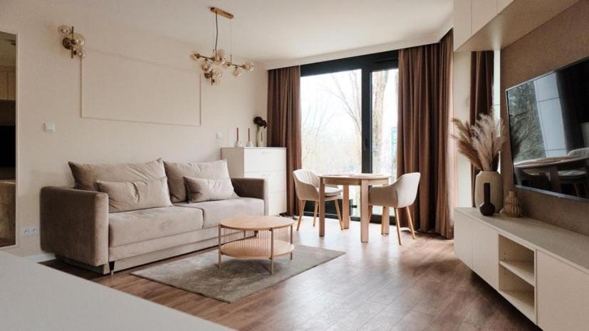 Unia Lublin Elegance Apartments Buitenkant foto